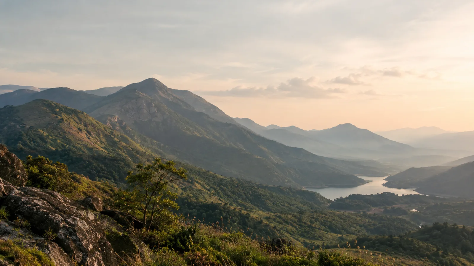 Parque Nacional de Eravikulam y Santuario de Vida Silvestre de Chinnar